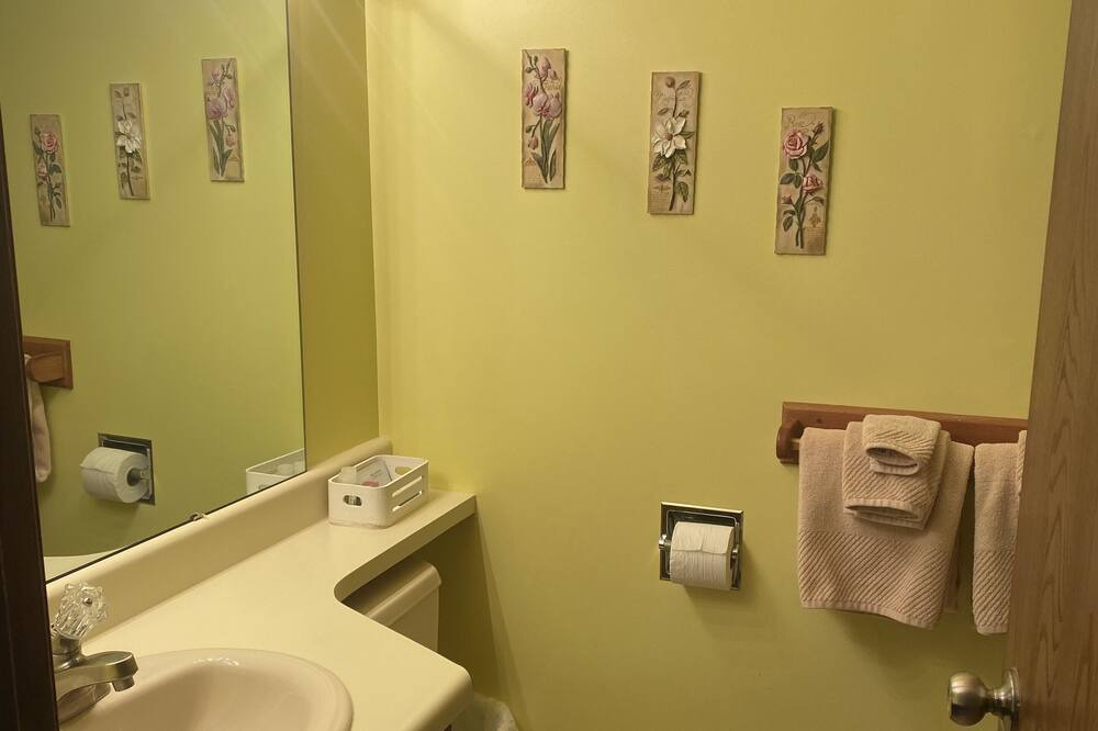 Photo of Bathroom in Mackinac Island