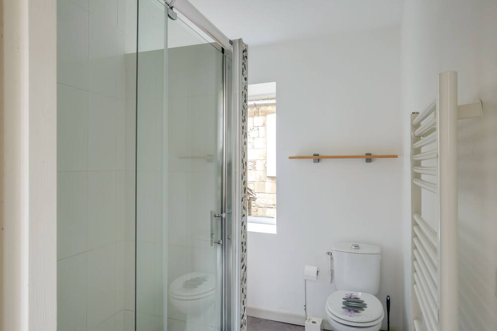Photo of Bathroom in Saint-Emilion