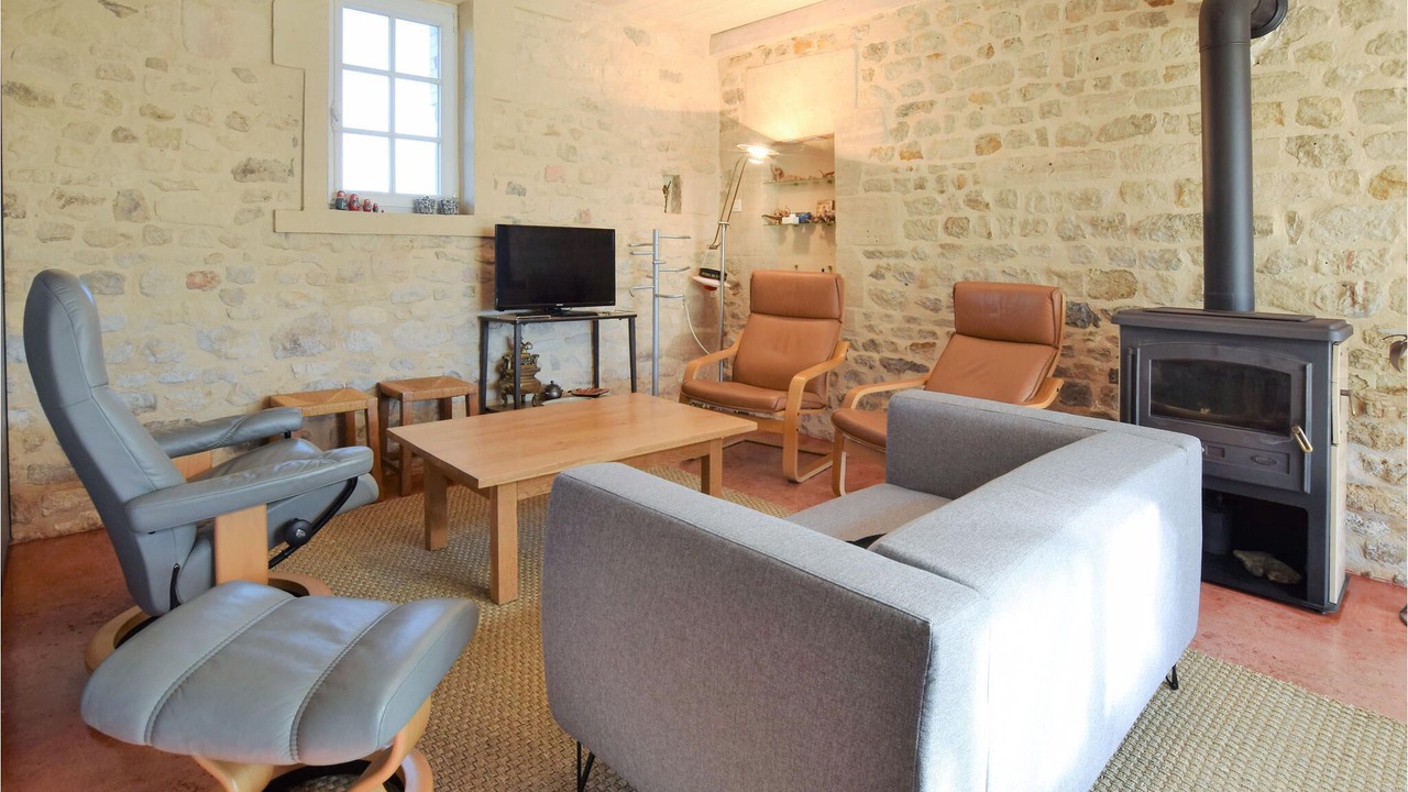 Photo of Livingroom in Conde-sur-Seulles