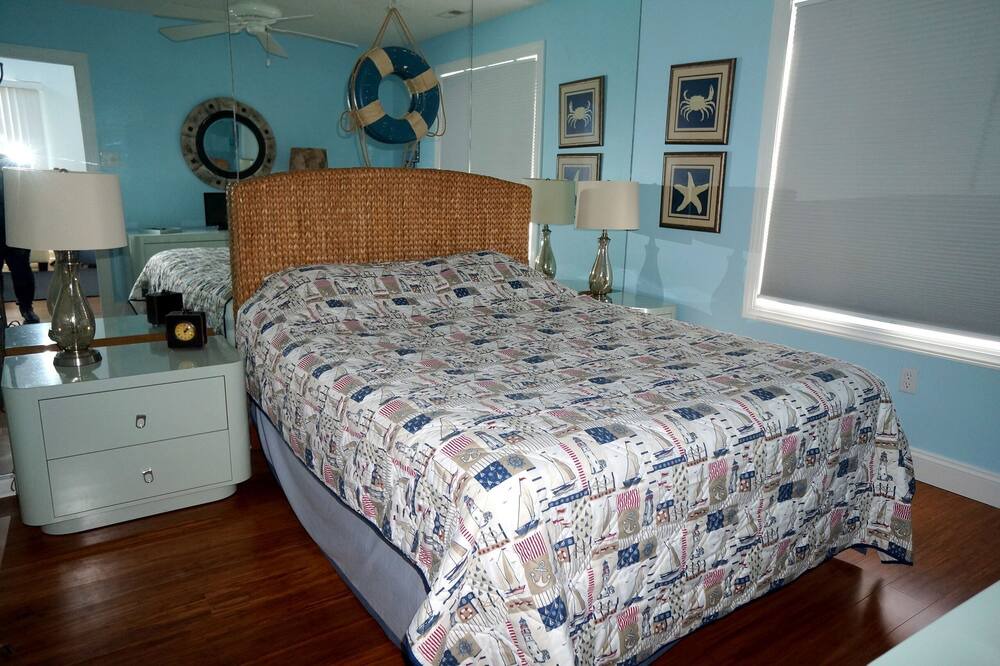 Photo of Bedroom in Sea Isle City
