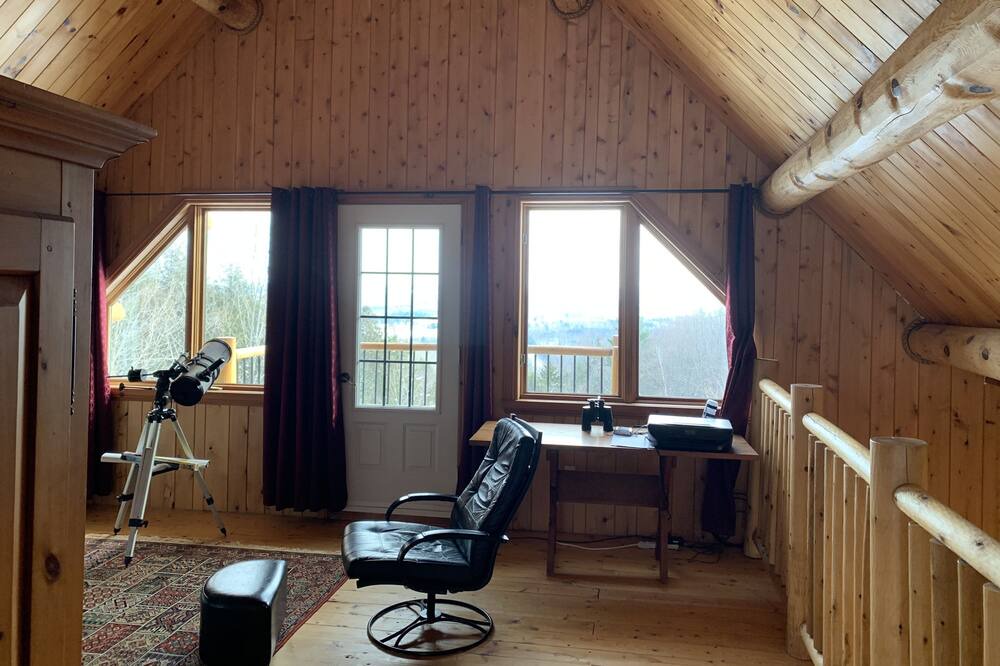 Photo of Patio Balcony in Georgeville