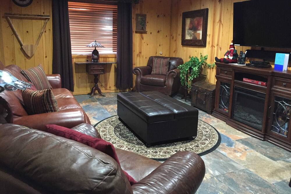 Photo of Livingroom in Greer