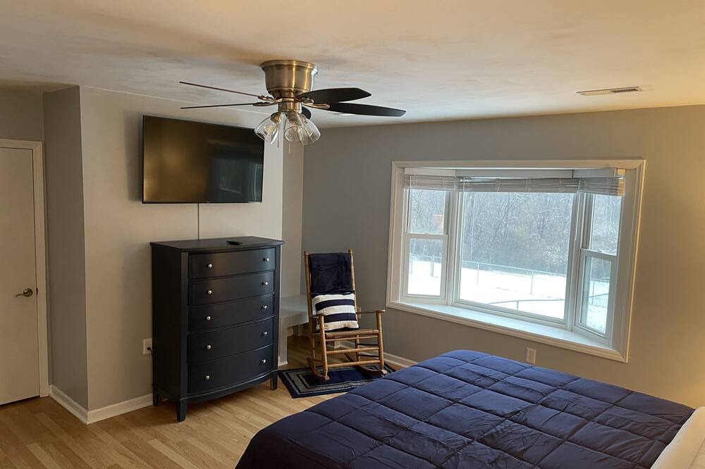 Photo of Bedroom in Salem