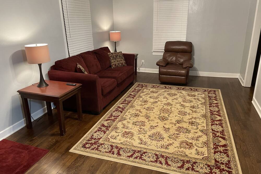 Photo of Livingroom in Salem