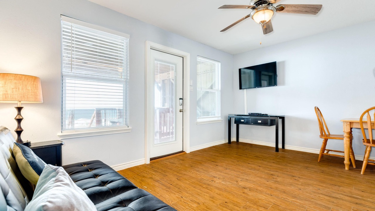Photo of Livingroom in Surfside Beach