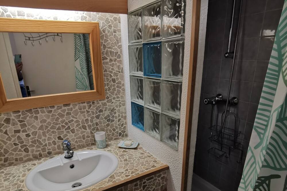 Photo of Bathroom in Gabas