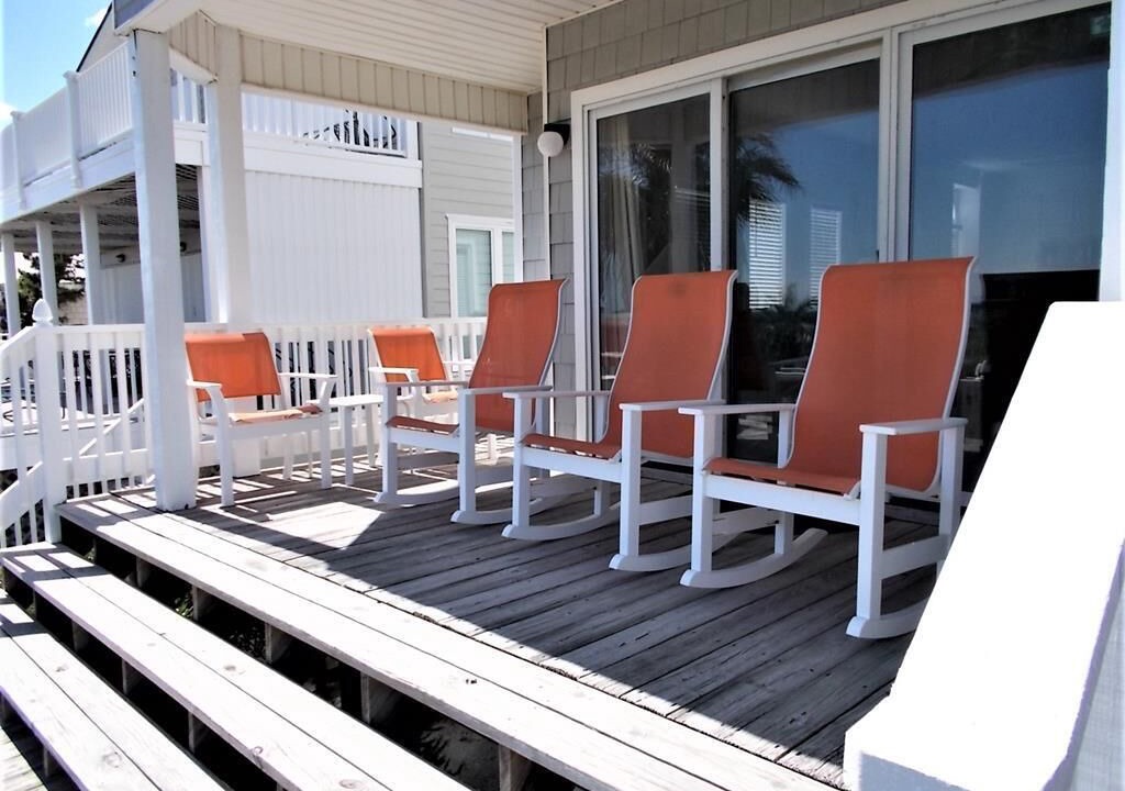 Photo of Patio Balcony in Sunset Beach