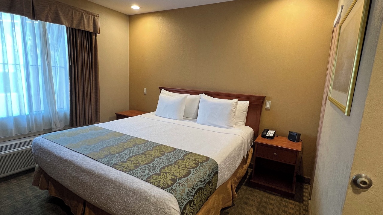 Photo of Bedroom in Pleasant Hill