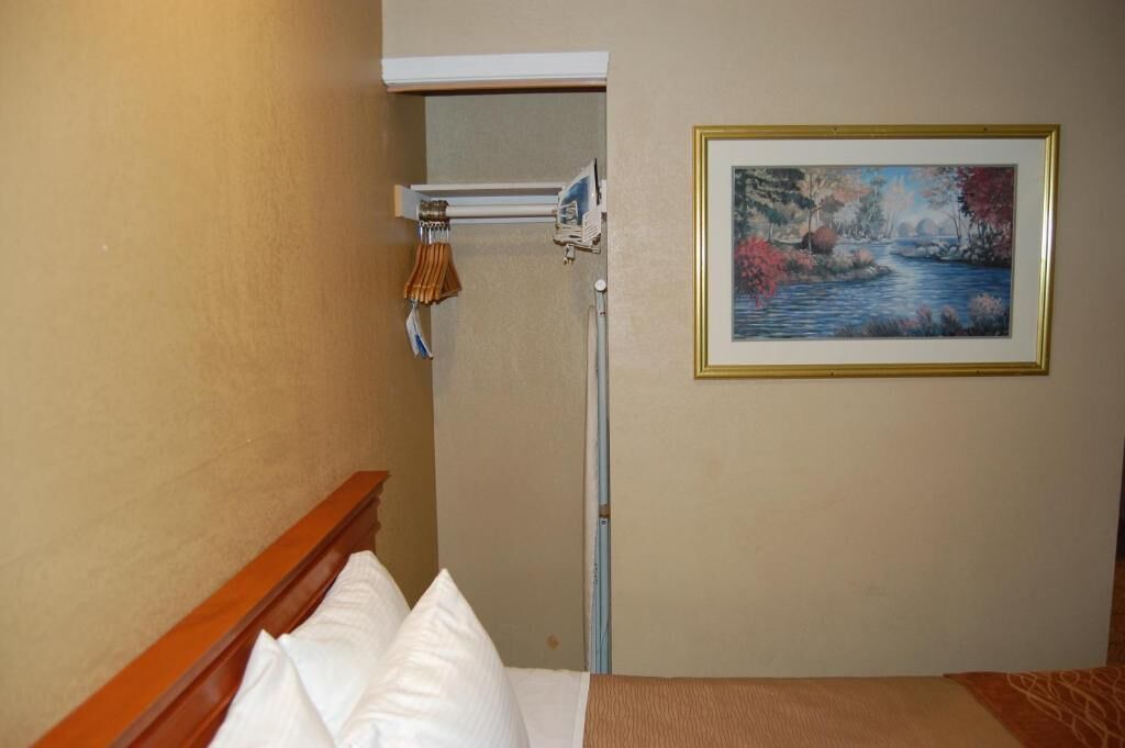 Photo of Others in Pleasant Hill