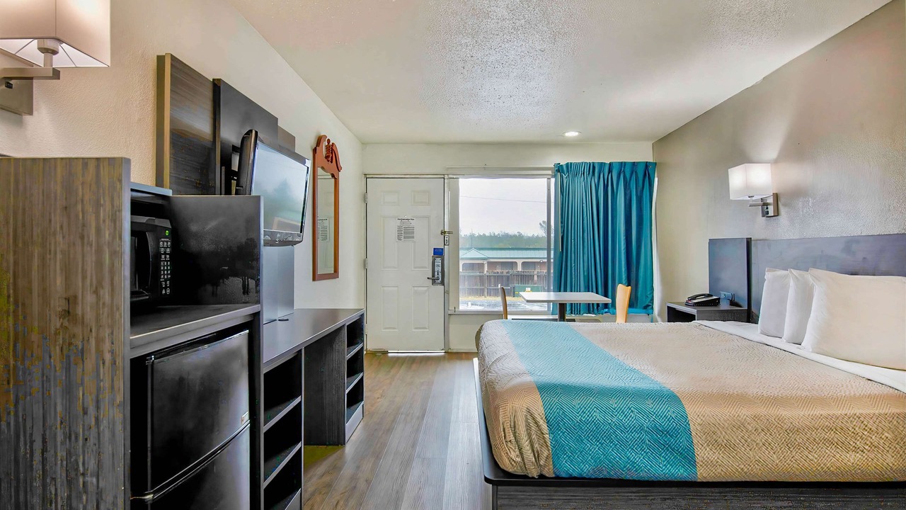 Photo of Others in Byron