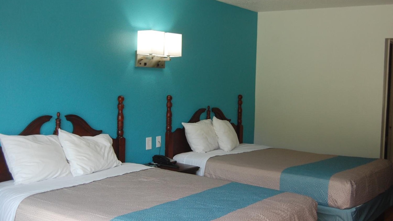 Photo of Others in Byron