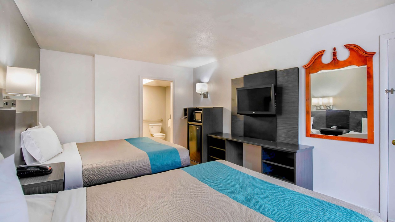 Photo of Others in Byron