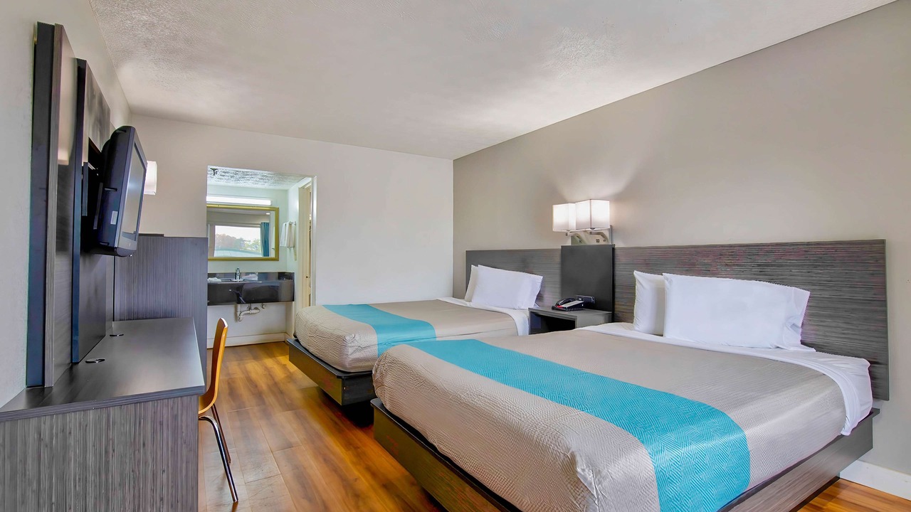 Photo of Others in Byron