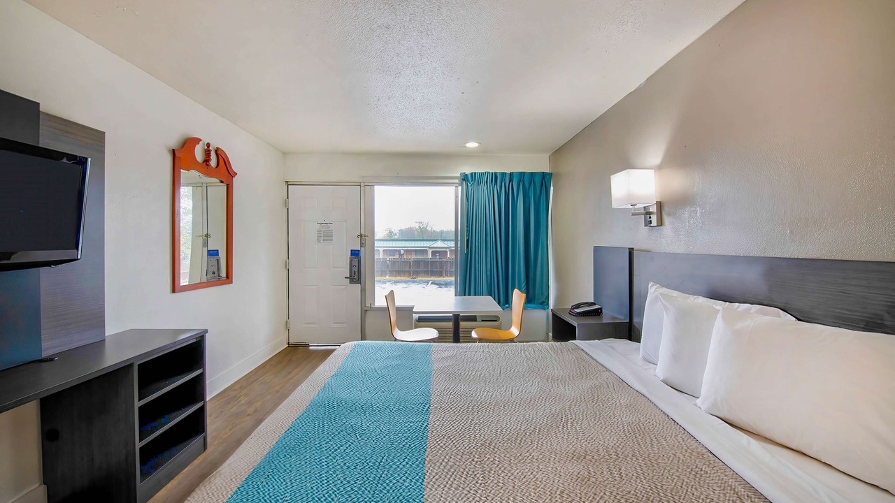 Photo of Others in Byron