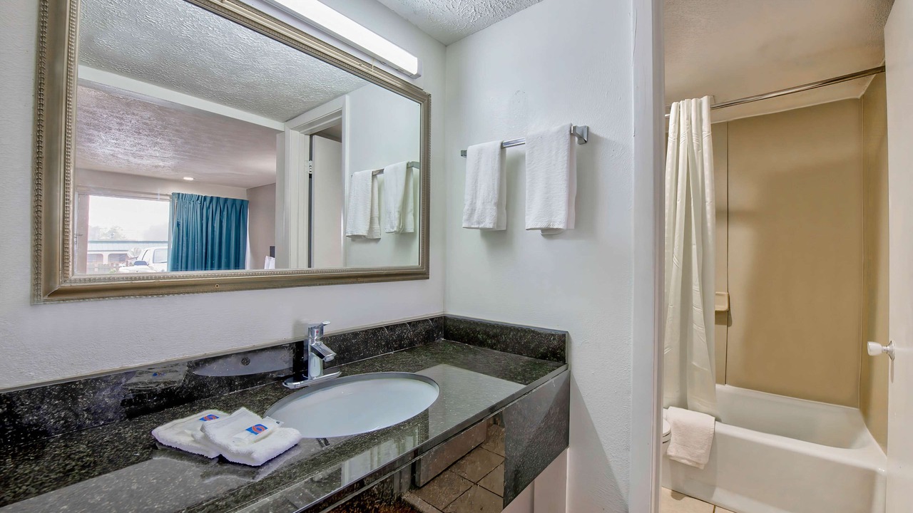 Photo of Others in Byron