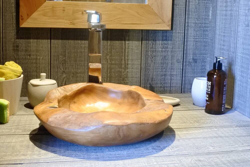 Photo of Bathroom in Vert