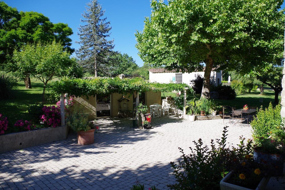 Photo of Outdoor in Niozelles