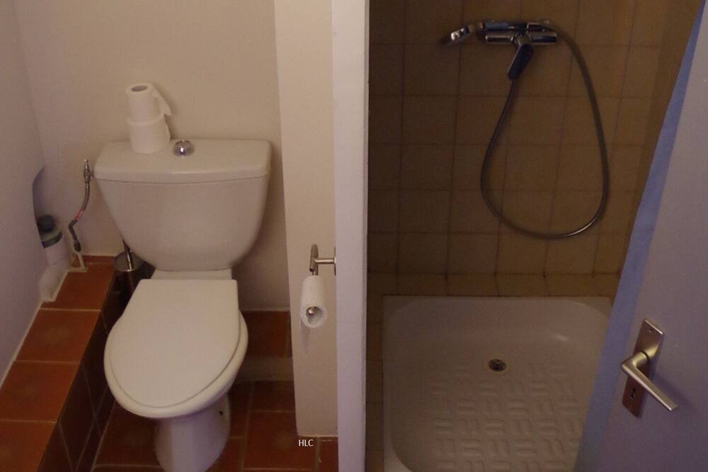 Photo of Bathroom in Niozelles