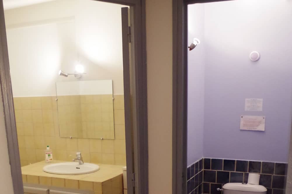 Photo of Bathroom in Niozelles