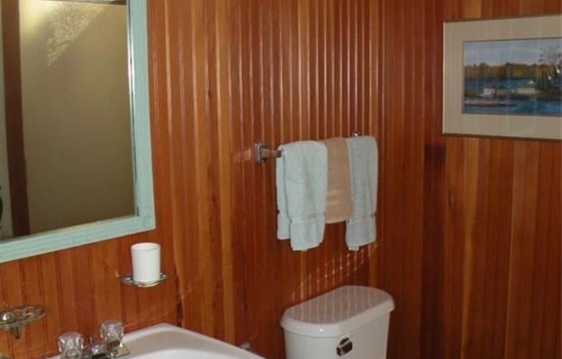 Photo of Bathroom in Grenell