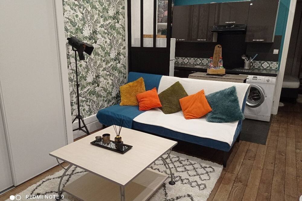 Photo of Livingroom in Charleville-Mezieres