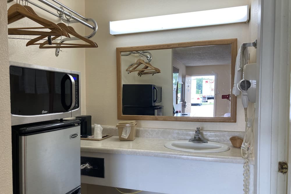 Photo of Bedroom in Hazen