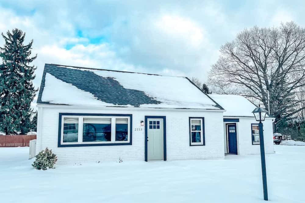 Photo of Others in Reading