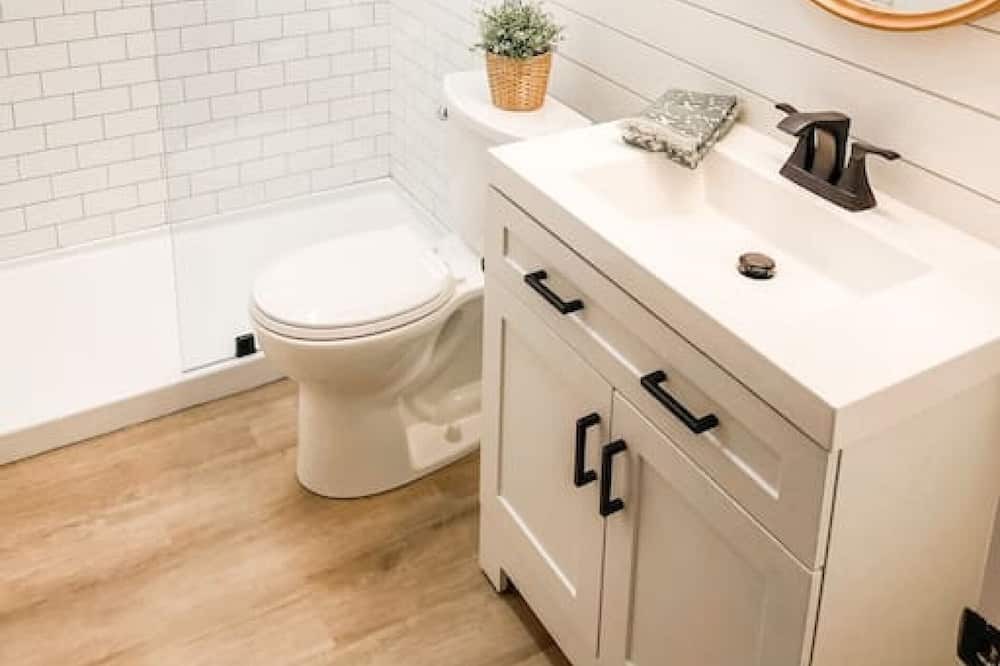 Photo of Bathroom in Reading