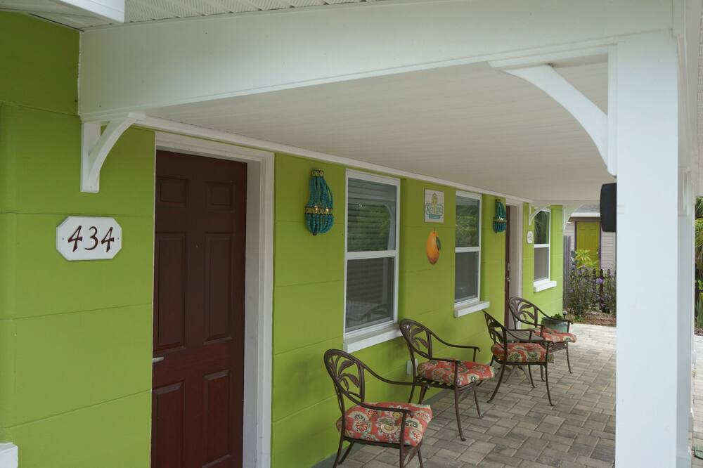 Photo of Patio Balcony in Downtown Dunedin