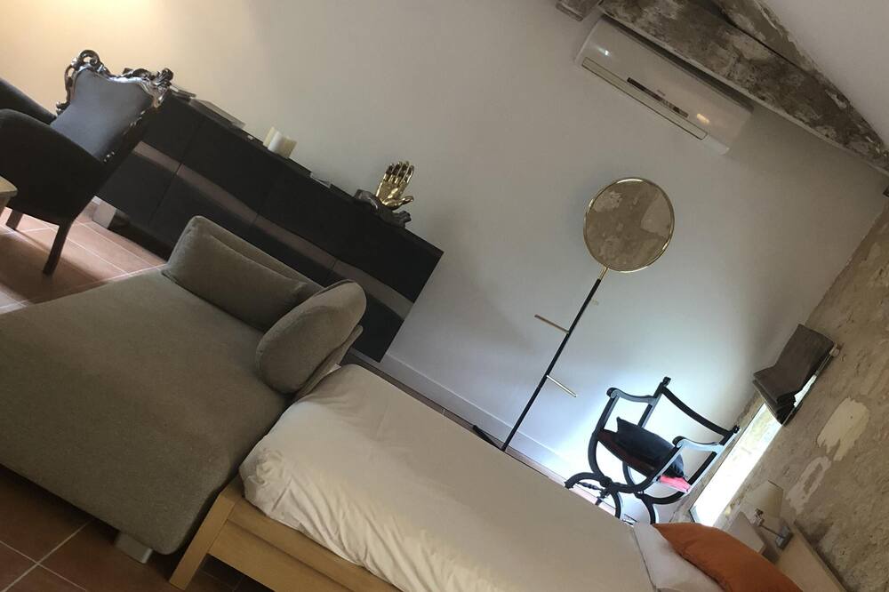 Photo of Bedroom in Genissac