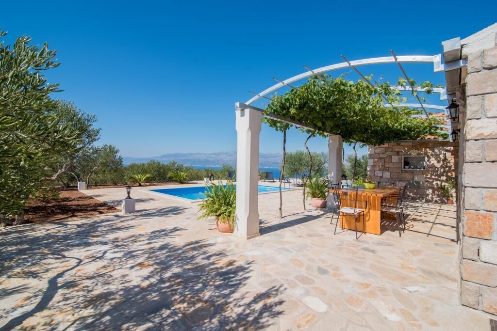 Photo of Outdoor in Supetar