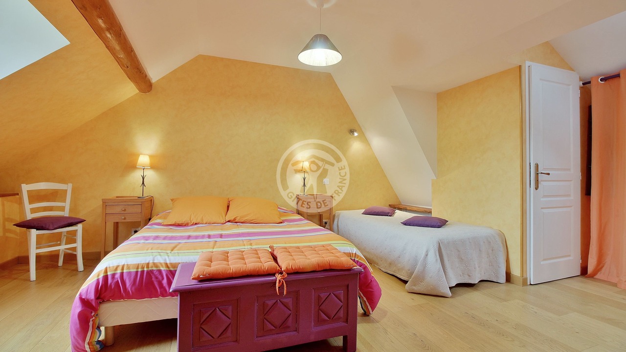 Photo of Bedroom in Campan