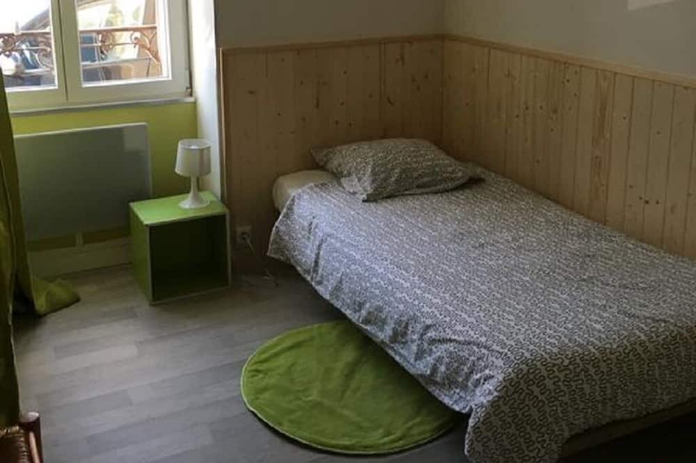 Photo of Bedroom in Saint-Amand-Montrond