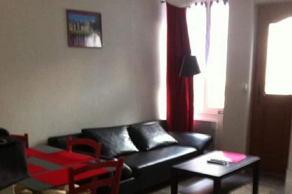 Photo of Livingroom in Saint-Amand-Montrond