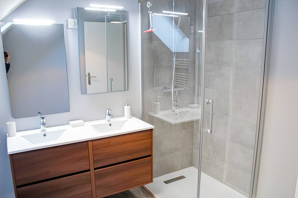 Photo of Bathroom in Miroir - Batignolles