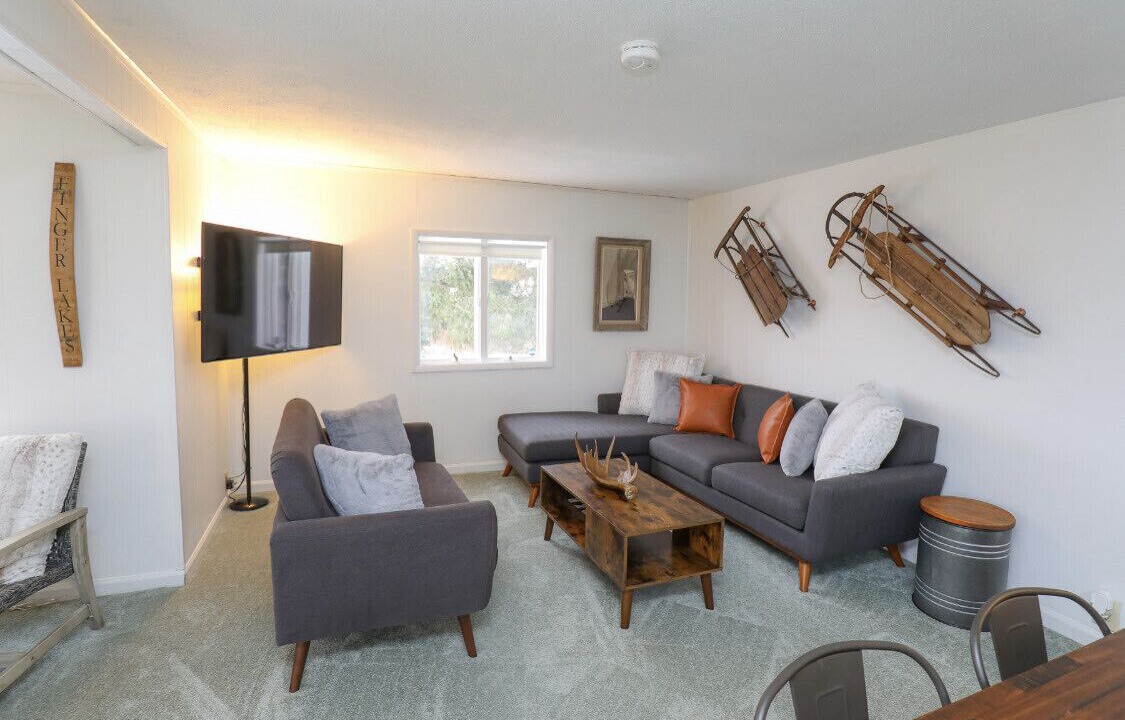 Photo of Livingroom in Canandaigua