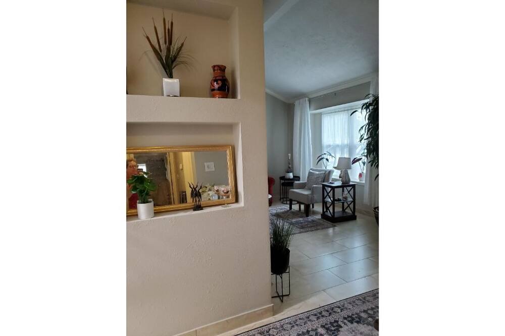 Photo of Bedroom in League City