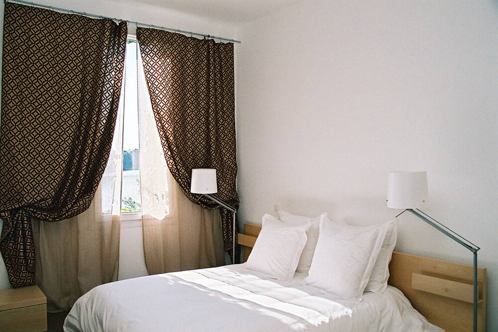Photo of Bedroom in Genissac