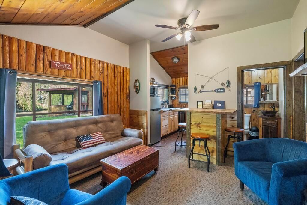 Photo of Livingroom in Indian River