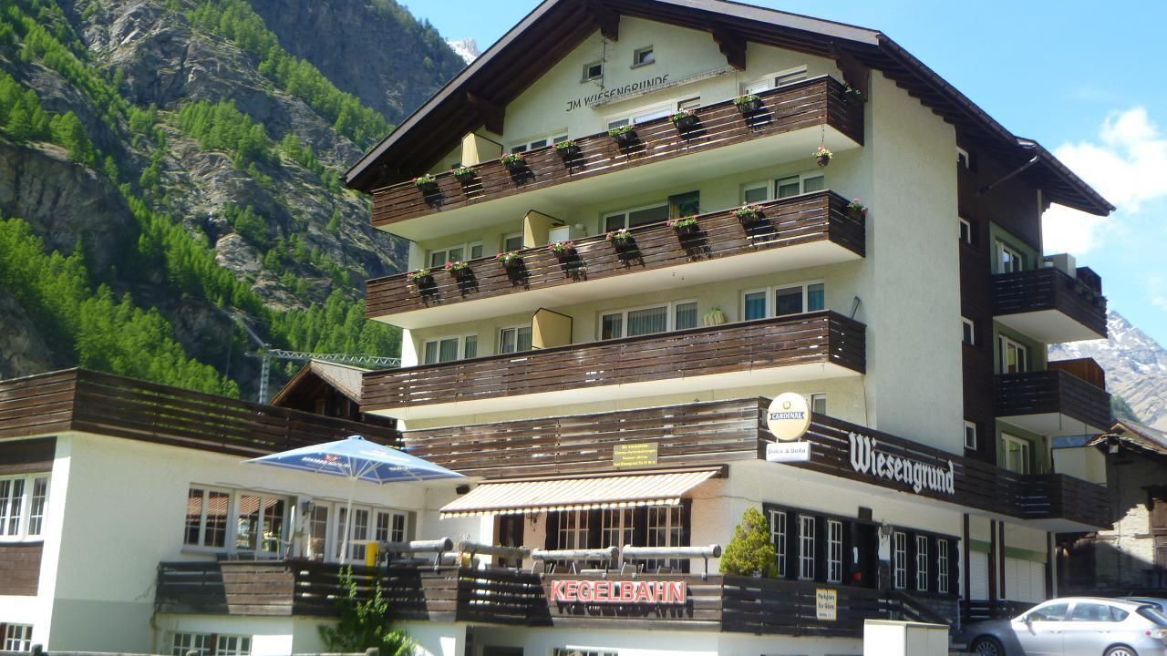 Photo of Outdoor in Taesch