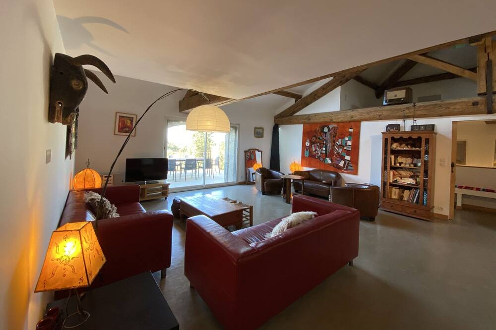 Photo of Livingroom in Nissan-lez-Enserune