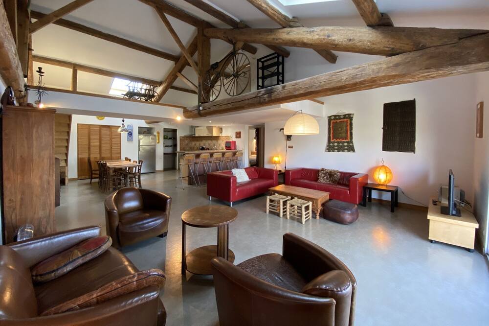 Photo of Livingroom in Nissan-lez-Enserune