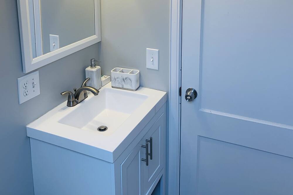 Photo of Bathroom in Washington Park