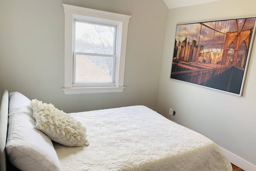 Photo of Bedroom in Washington Park