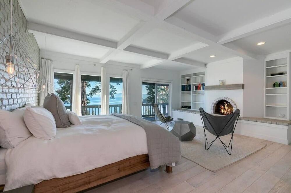 Photo of Others in Tahoe Vista