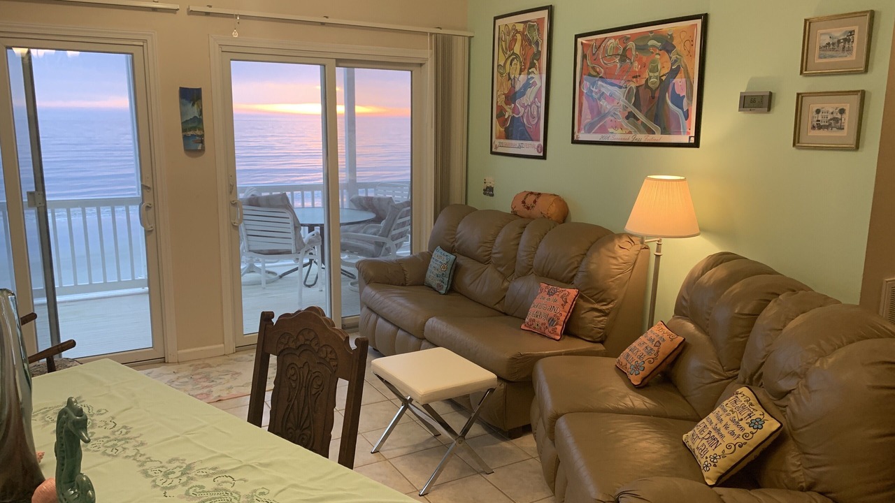 Photo of Livingroom in Beachwalk