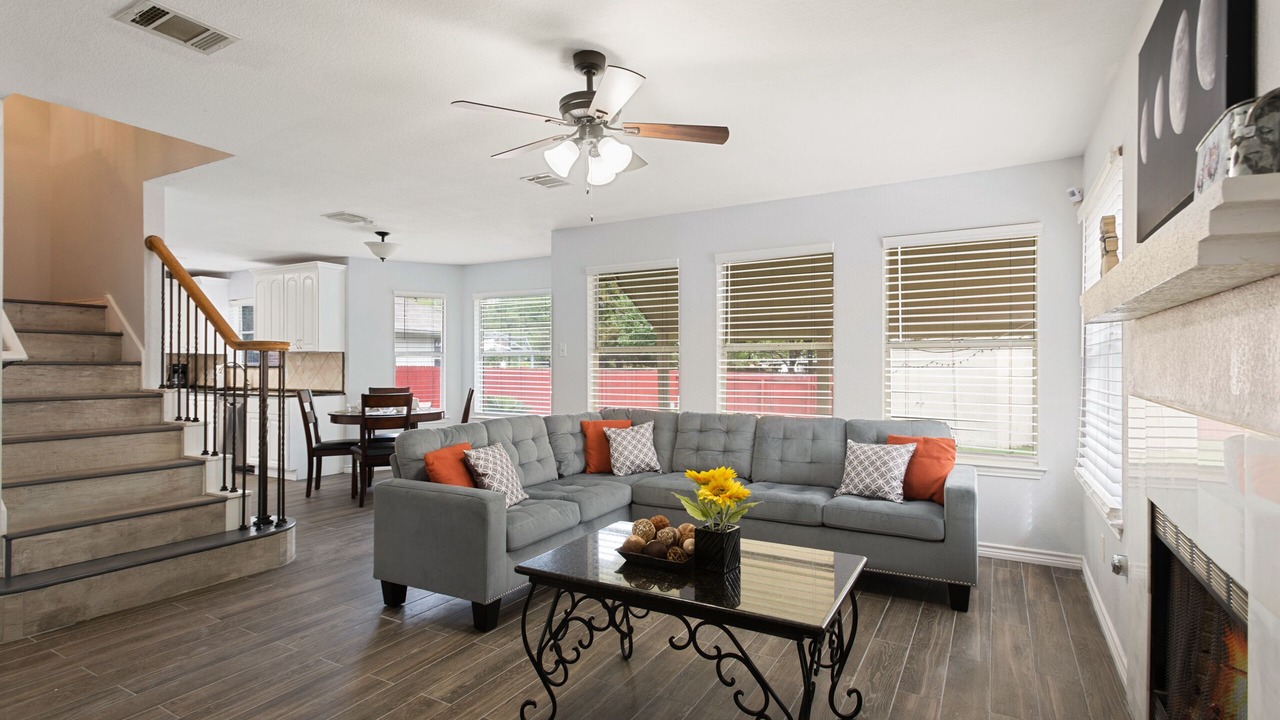 Photo of Livingroom in Round Rock