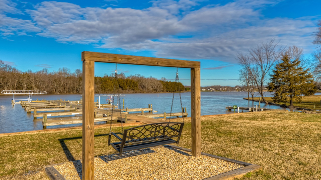 Photo of Outdoor in Louisa