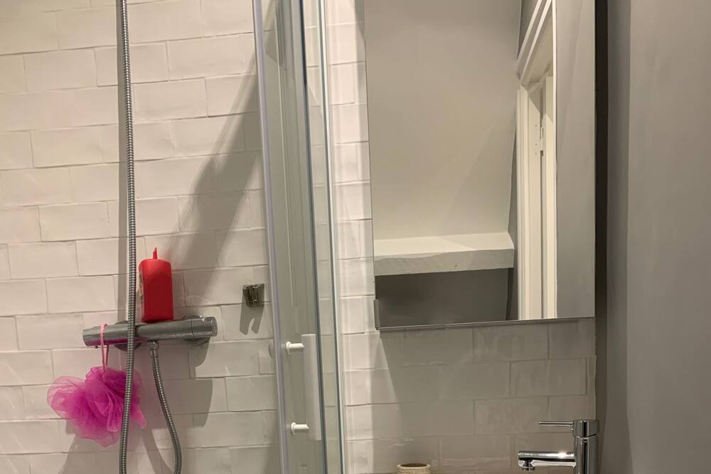 Photo of Bathroom in Hautot-sur-Mer