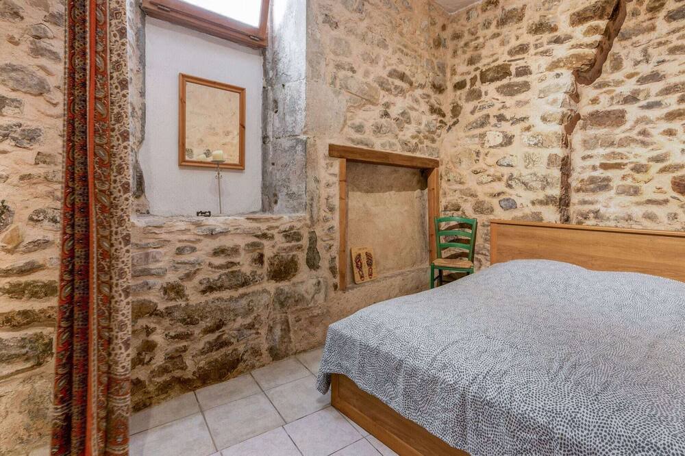 Photo of Bedroom in Bize-Minervois